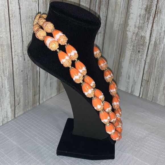 Vintage Coral Plastic Bead Multi Strand Necklace Japan - Picture 4 of 16